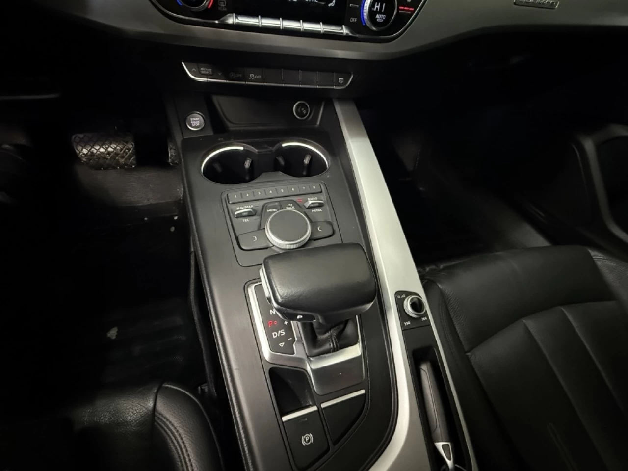 2018 Audi A4 Komfort S TRONIC AWD CUIR TOIT **APPROUVÉ À 99.9%* Main Image