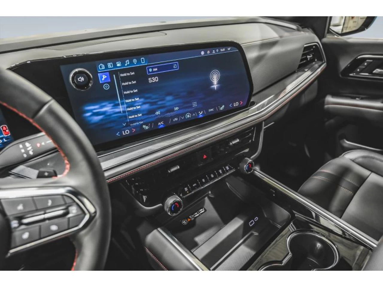 2026 Chevrolet Tahoe RST TOIT PANO GROUPE CONFORT GROUPE REMORQUAGE MAX Image principale