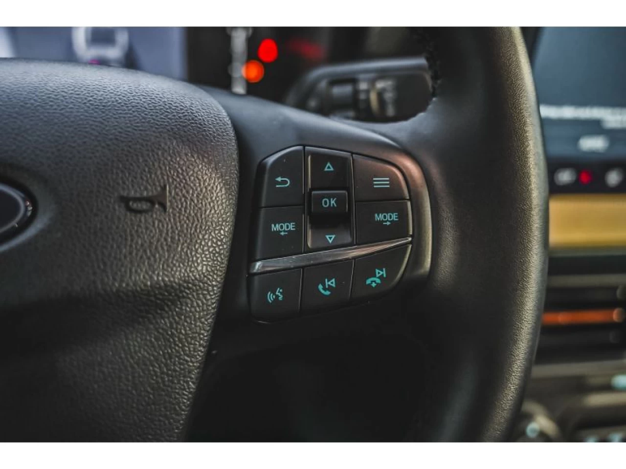 2025 Ford Maverick LARIAT CUIR Image principale
