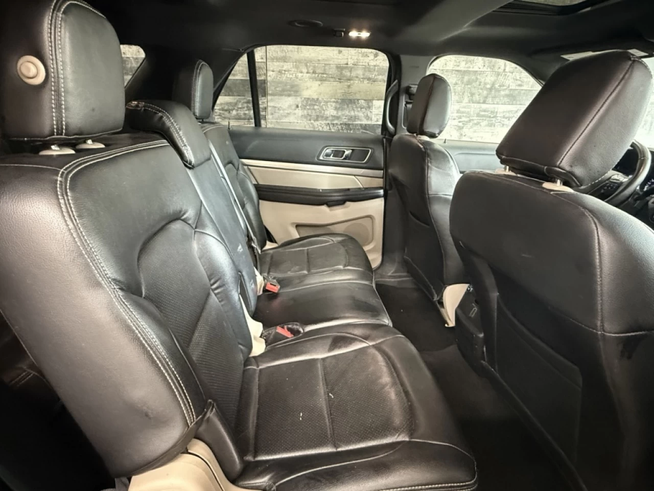 2019 Ford Explorer XLT AWD 7 PASS TOIT  PANO **APPRPOUVÉ À 99.9%** Image principale