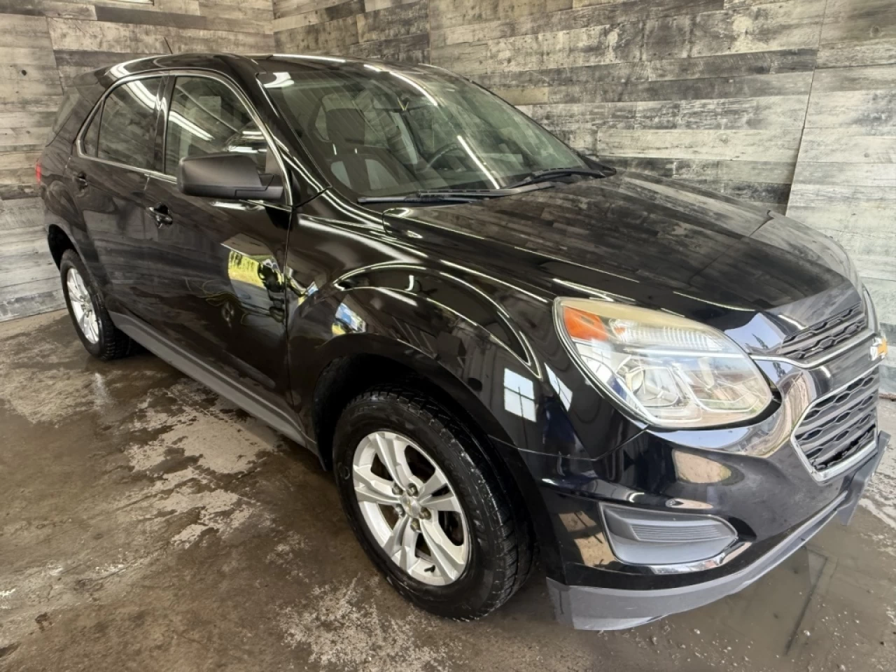 2017 Chevrolet Equinox 4X4 CAM DE RECUL BLUETOOTH **APPROUVÉ À 99.,9%** Image principale