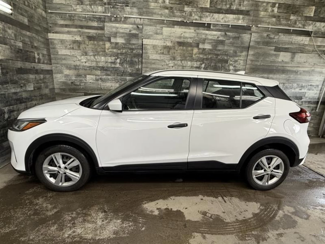 2022 Nissan Kicks S Bluetooth commande au volant cam de recul **Appr Image principale