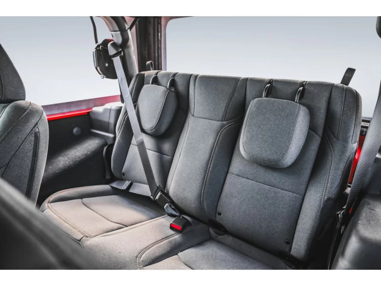 2026 Jeep Wrangler Sport Image principale