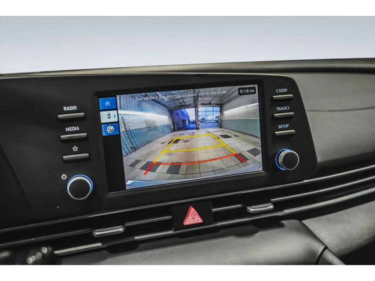 2025 Hyundai Elantra Essential IVT Image principale