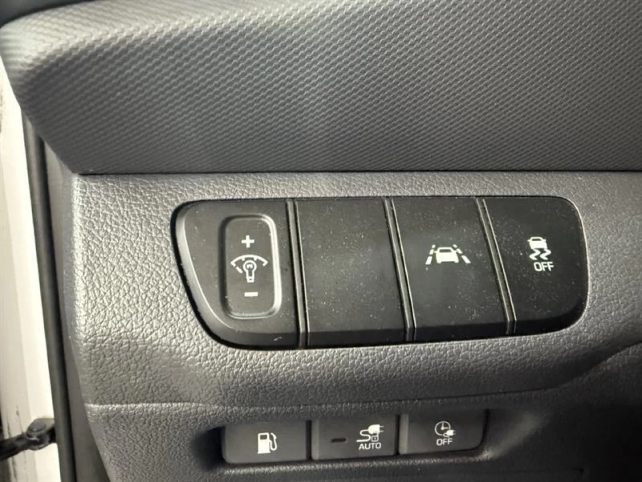 2020 Hyundai Ioniq hybride rechargeable PrivilÉgiÉ HYBRIDE APPLE CAR PLAY NAV **APPROUVÉE Image principale