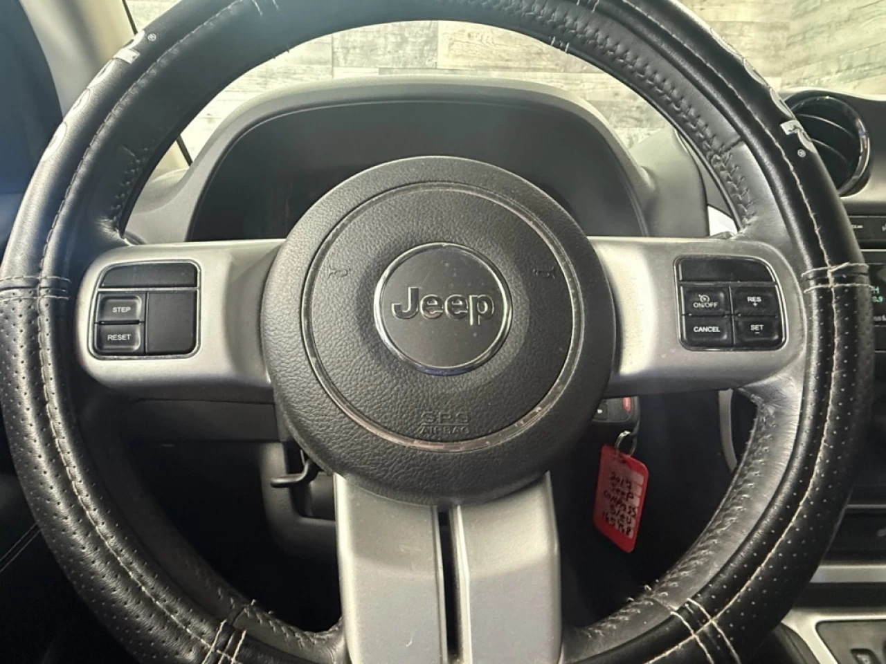 2017 Jeep Compass High Altidude AWD CUIR TOIT **APPROUVÉ À 99.9%** Image principale