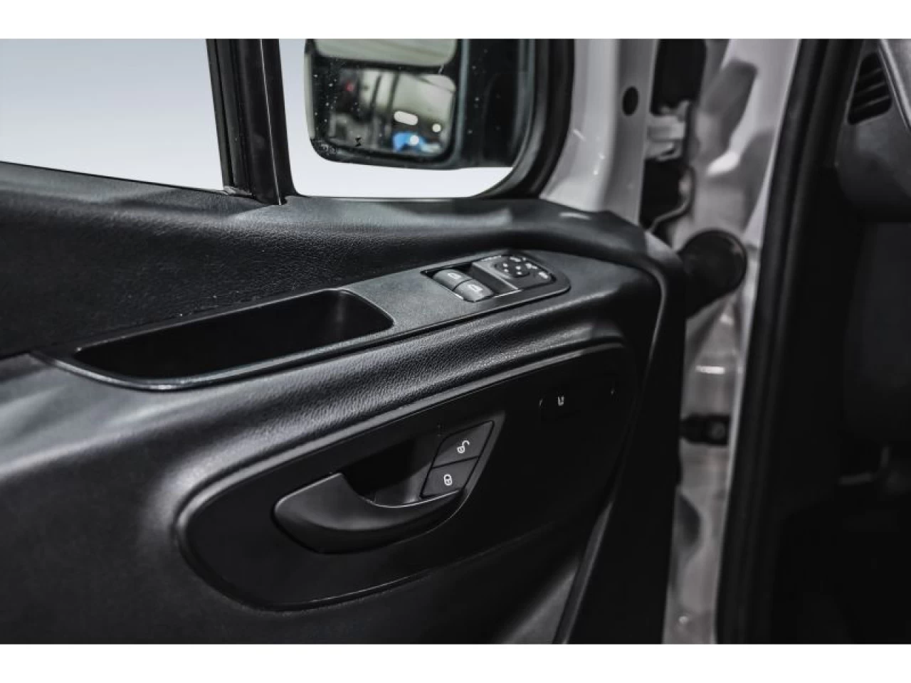 2025 Mercedes Benz Sprinter  Image principale