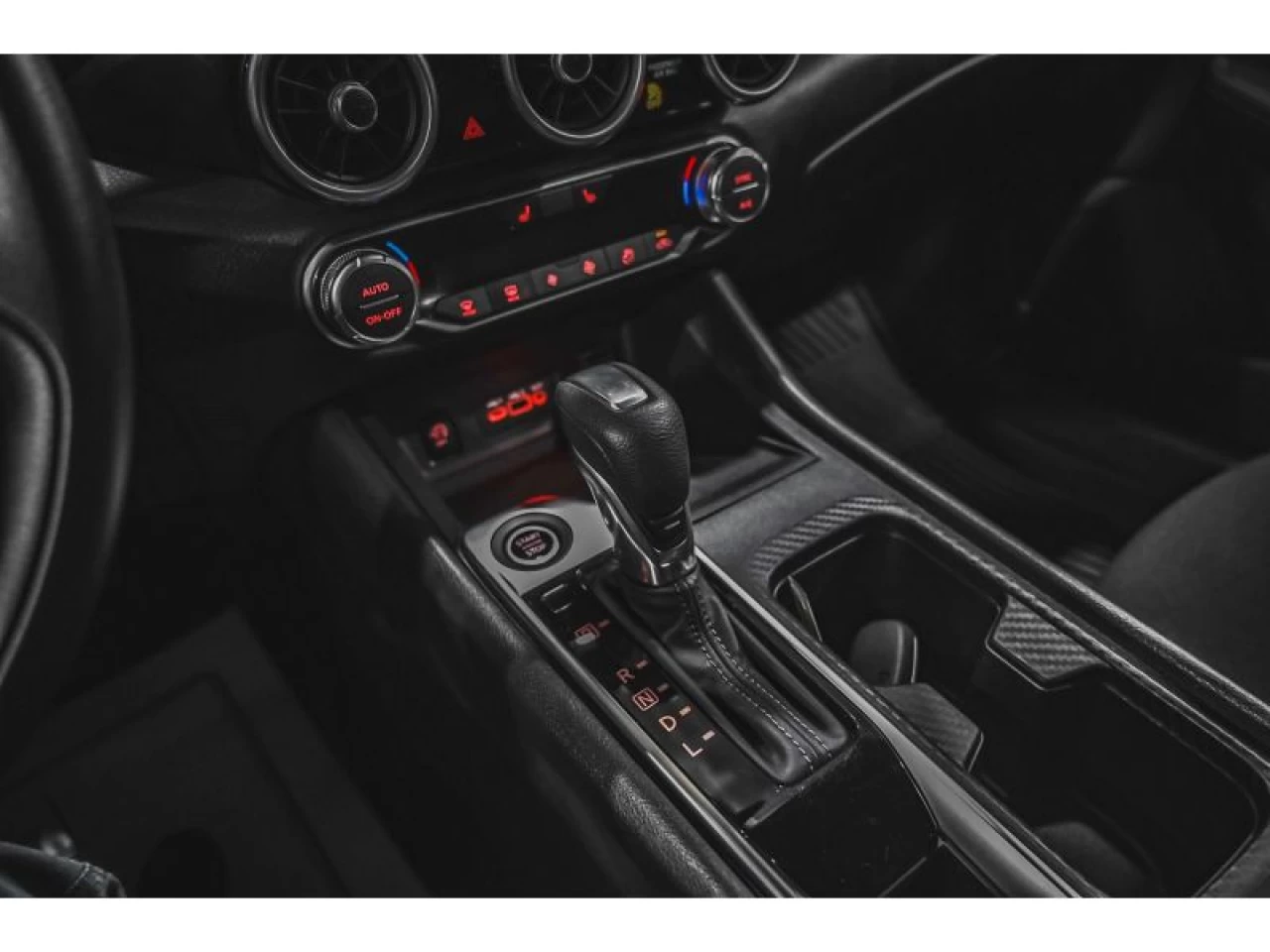 2024 Nissan Sentra SV CVT AUTOMATIQUE AIR 2.99% Image principale