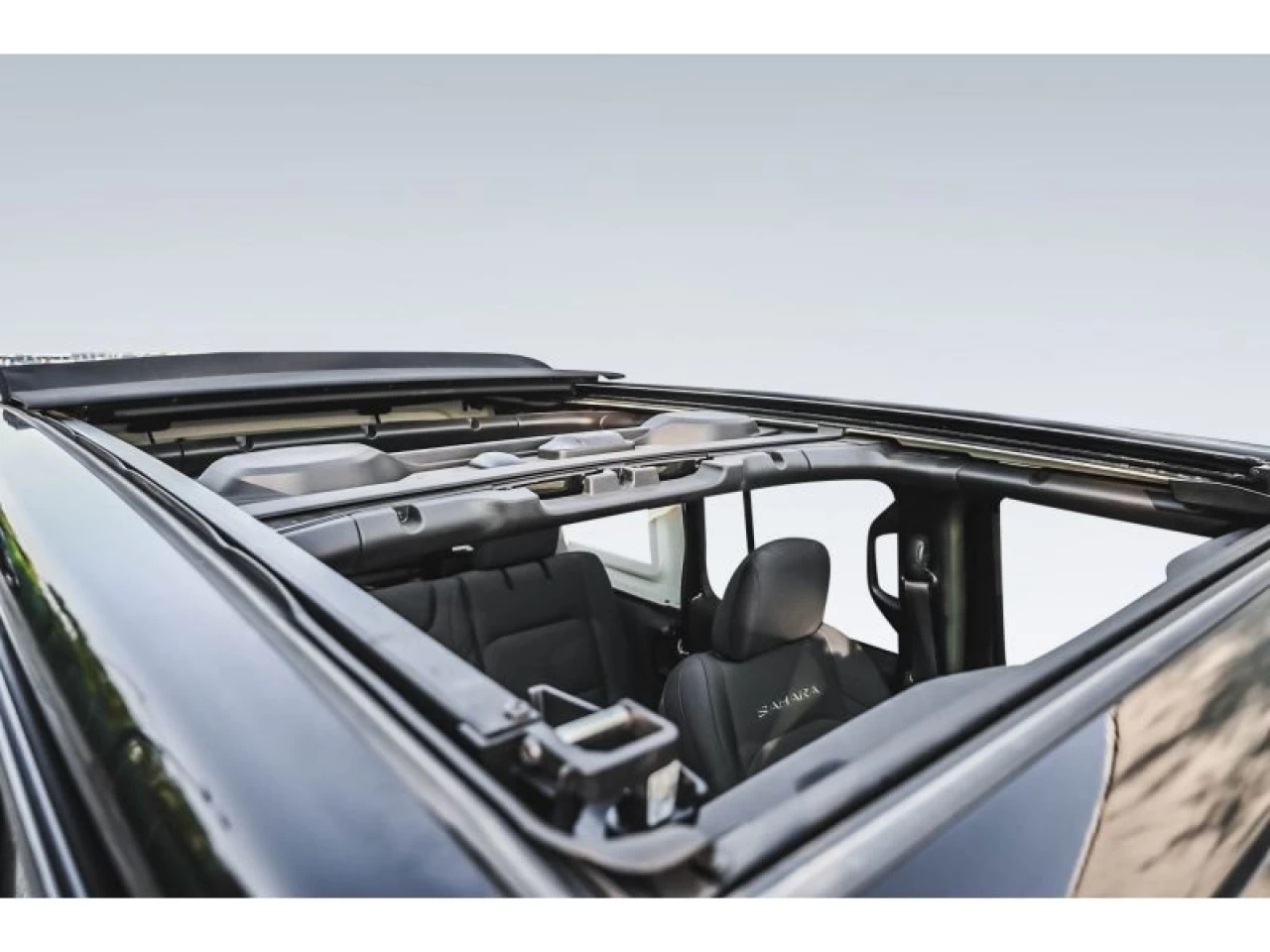 2023 Jeep Wrangler Sahara GROUPE REMORQUAGE TOIT SKY ONE-TOUCH Image principale