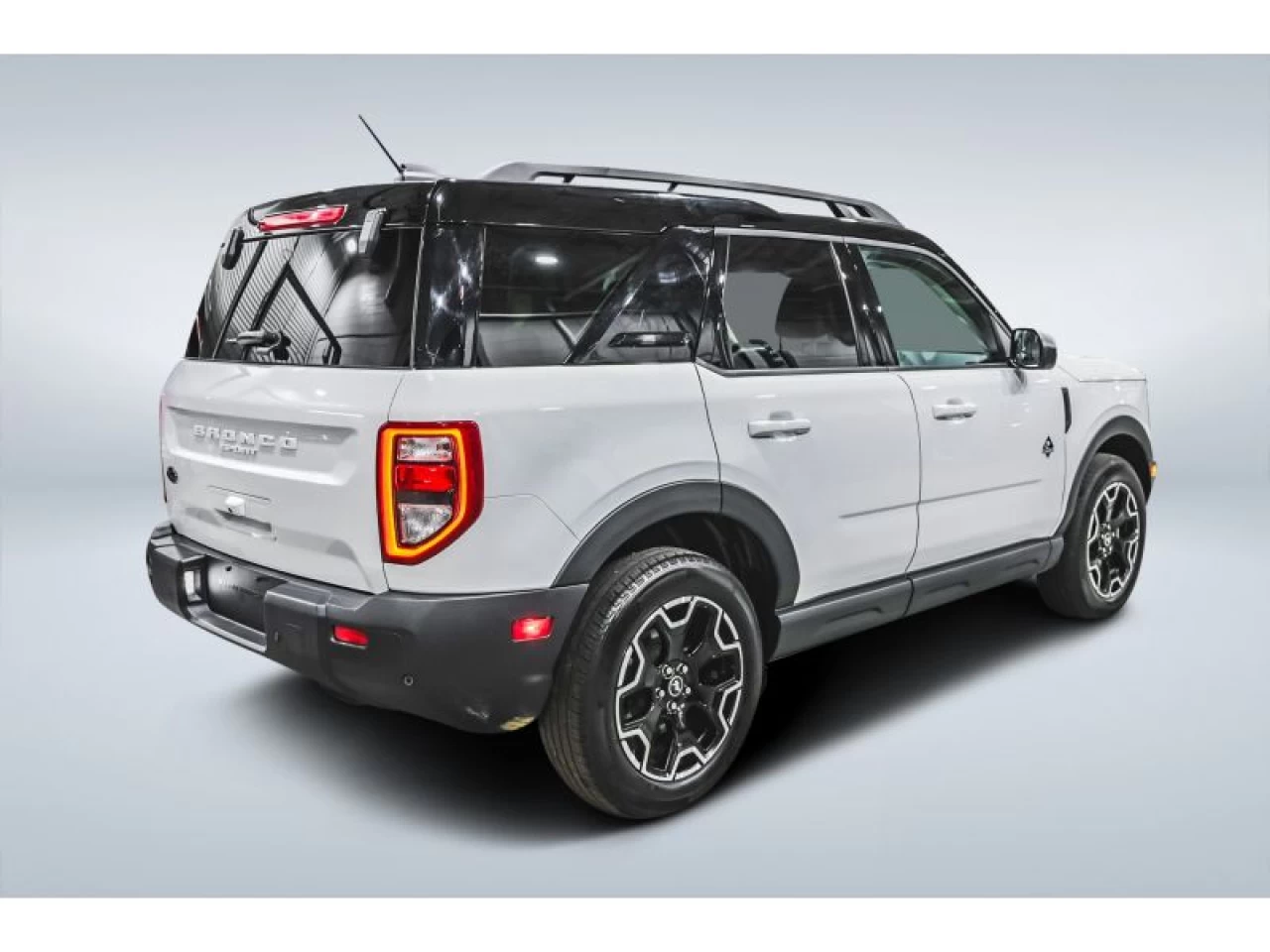 2025 Ford Bronco Outer Banks 4x4 Image principale
