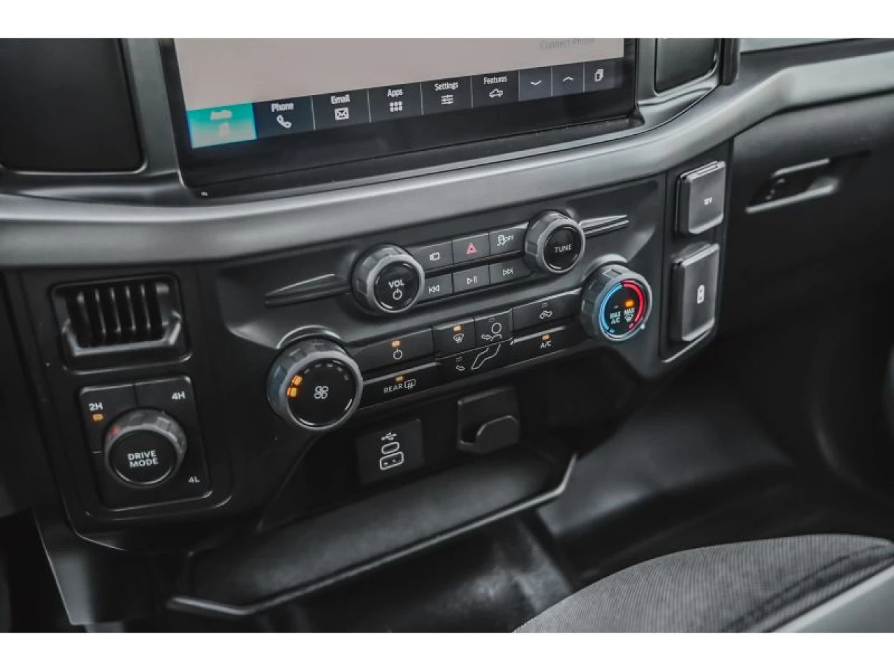 2025 Ford F150 XL 4WD SuperCrew 5.5' Box ecoboost Image principale