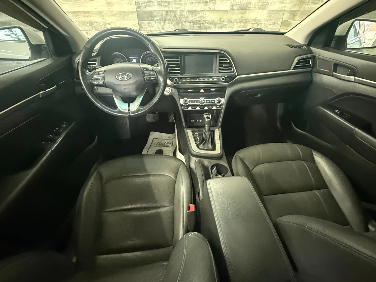 2019 Hyundai Elantra Luxury Image principale