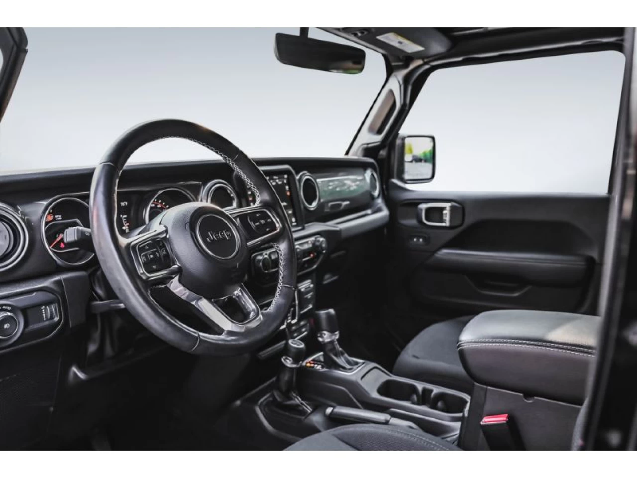 2023 Jeep Wrangler Sahara GROUPE REMORQUAGE TOIT SKY ONE-TOUCH Image principale
