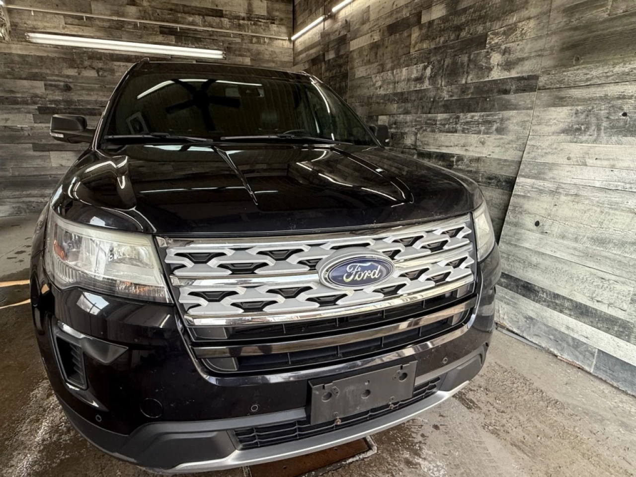 2019 Ford Explorer XLT AWD 7 PASS TOIT  PANO **APPRPOUVÉ À 99.9%** Image principale