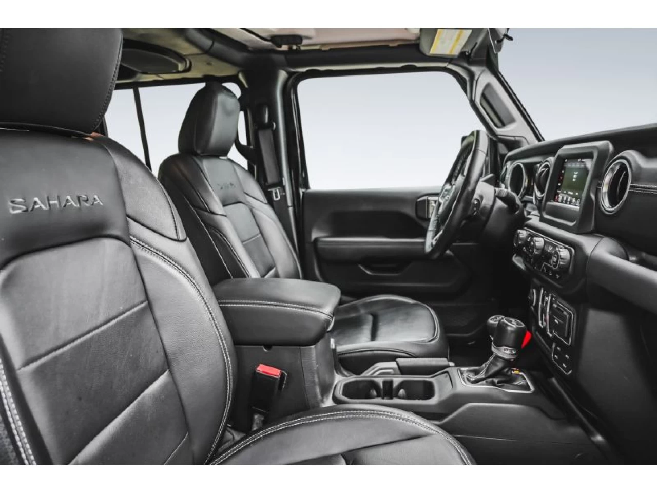 2021 Jeep Wrangler Unlimited Sahara CUIR 2 TOITS SYSTEME ALPINE Image principale