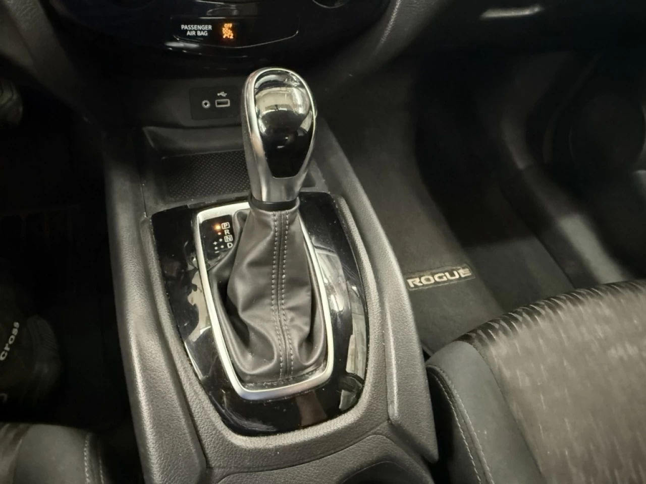 2019 Nissan Rogue S Image principale