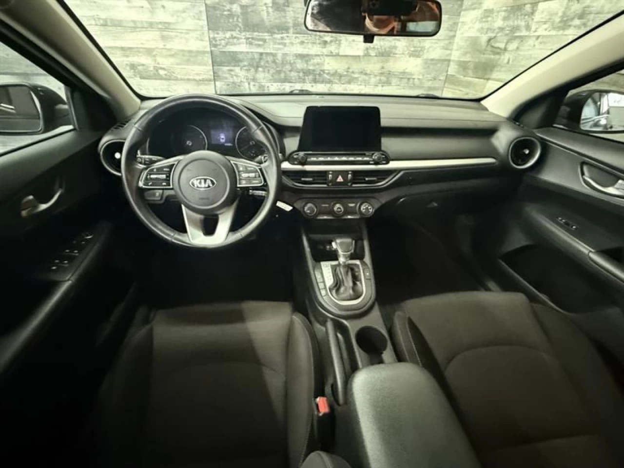 2020 Kia Forte LX Sieges chauffant Bluetooth **ApprouvÉe 99,9%** Main Image