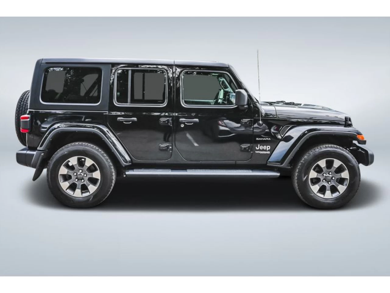 2021 Jeep Wrangler Unlimited Sahara CUIR 2 TOITS SYSTEME ALPINE Image principale