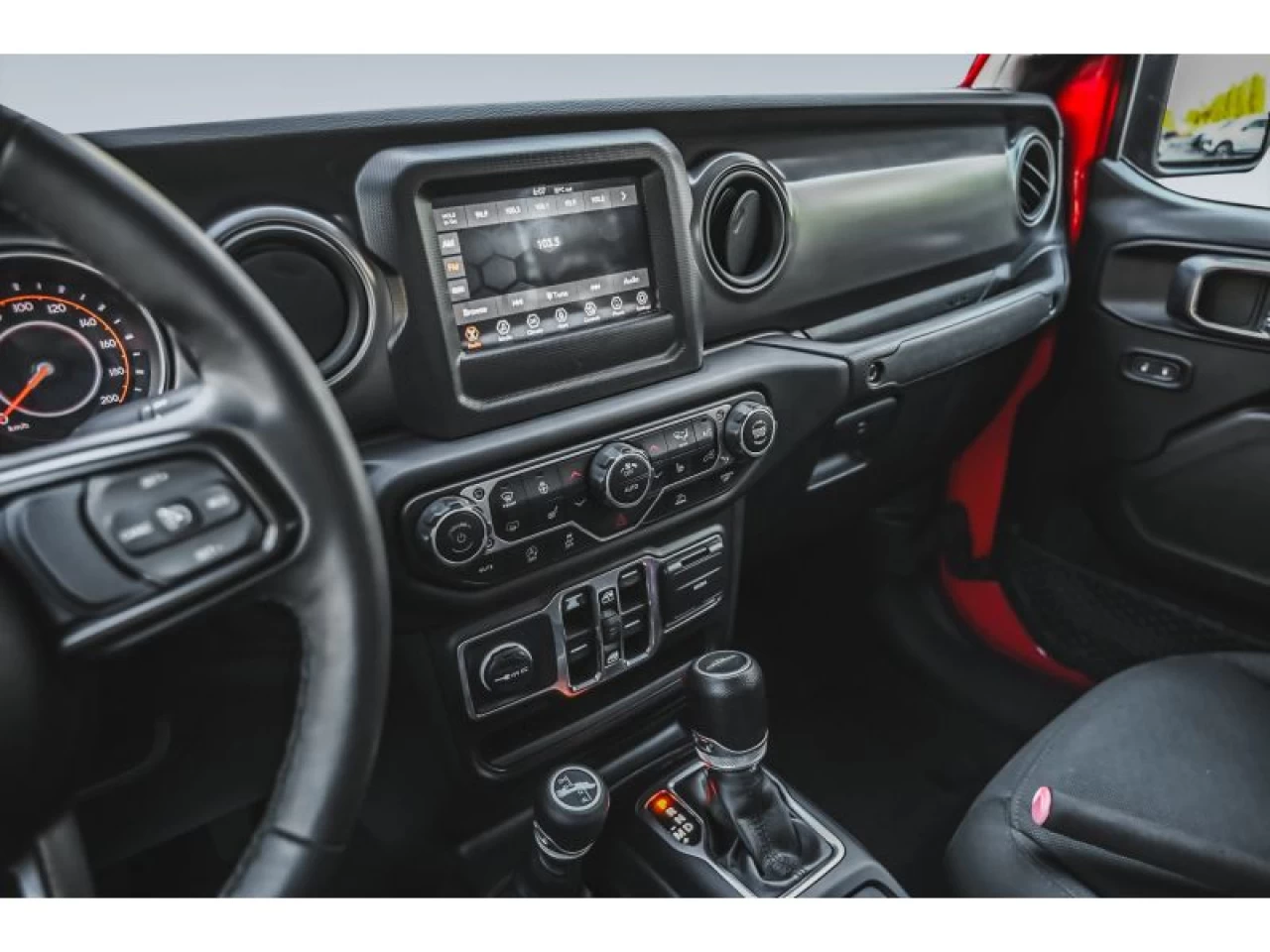 2023 Jeep Gladiator Willys 4X4 V6 Main Image