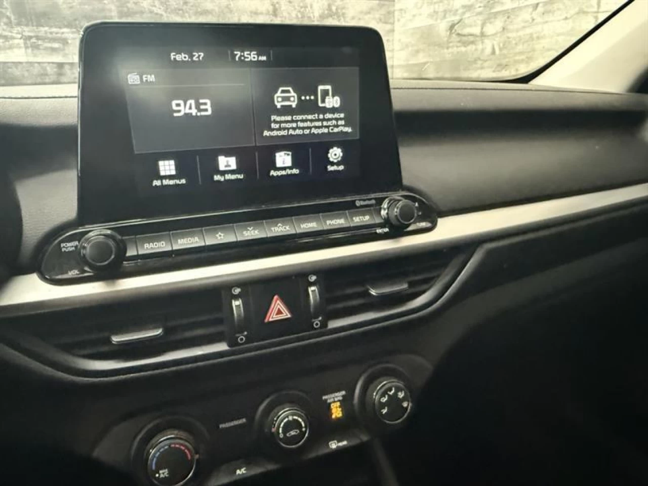 2020 Kia Forte LX Sieges chauffant Bluetooth **ApprouvÉe 99,9%** Main Image