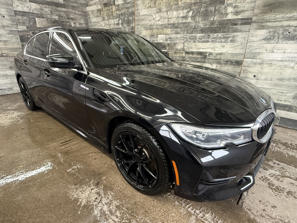BMW 2021 3 Series 330i xDrive AWD CUIR TOIT NAV **APPROUVÉ À 99.9%**