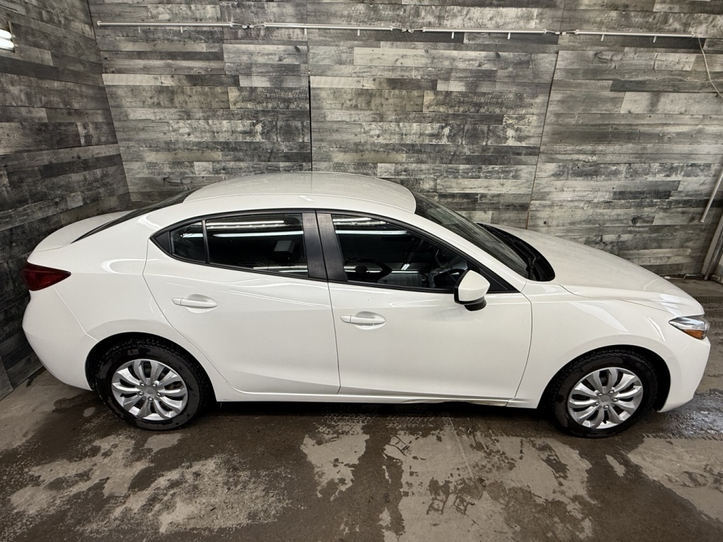 Mazda 2017 Mazda3 GX AUTO CAM DE RECUL ** APPROUVÉ À 99.9% **