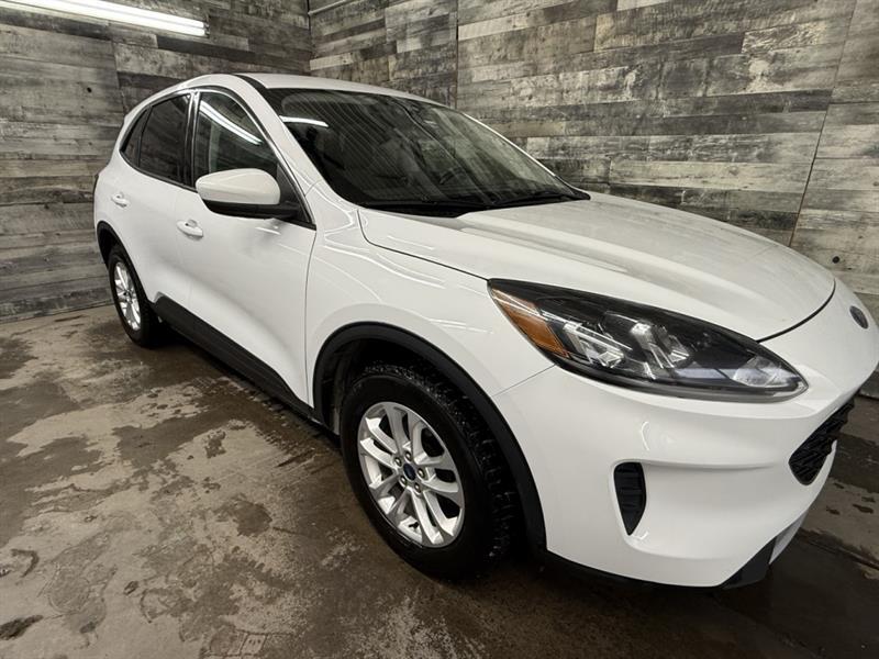 Ford 2021 Escape SE AWD CAM DE RECUL ** APPROUVÉ À 99.9%**