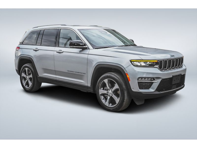 Jeep 2022 Grand Cherokee 4xe 4x4 LUXURY REAR SEAT VIDEO PASSENGER SCREEN
